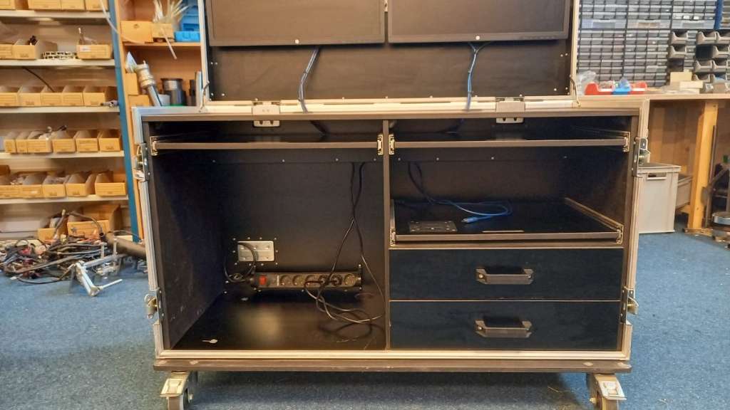 CASELINER Commandstand - Befehlsstand